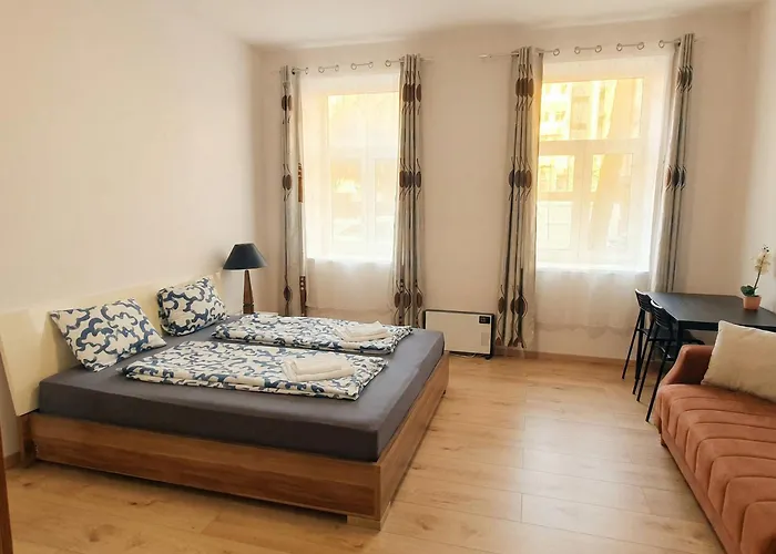 Apartment Only 15 Min To Center - Comfortable 1br With Tv & Wifi Vienna